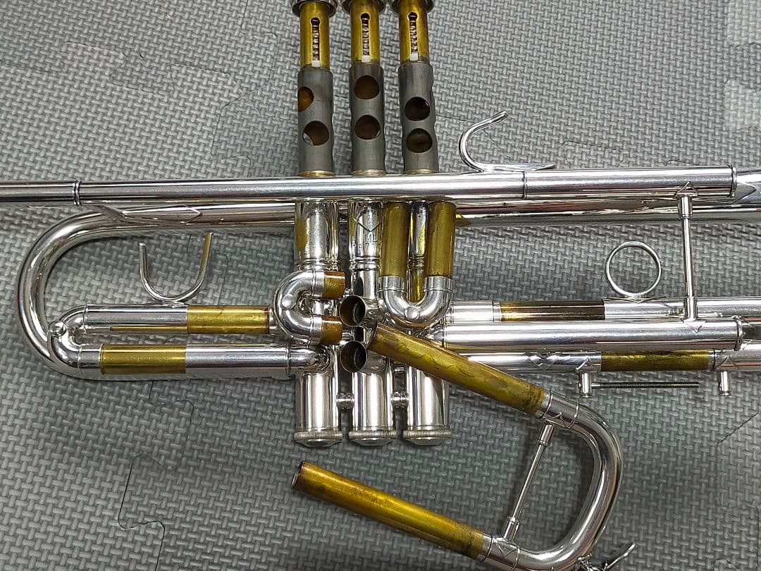 Bach 180ML トランペット バック