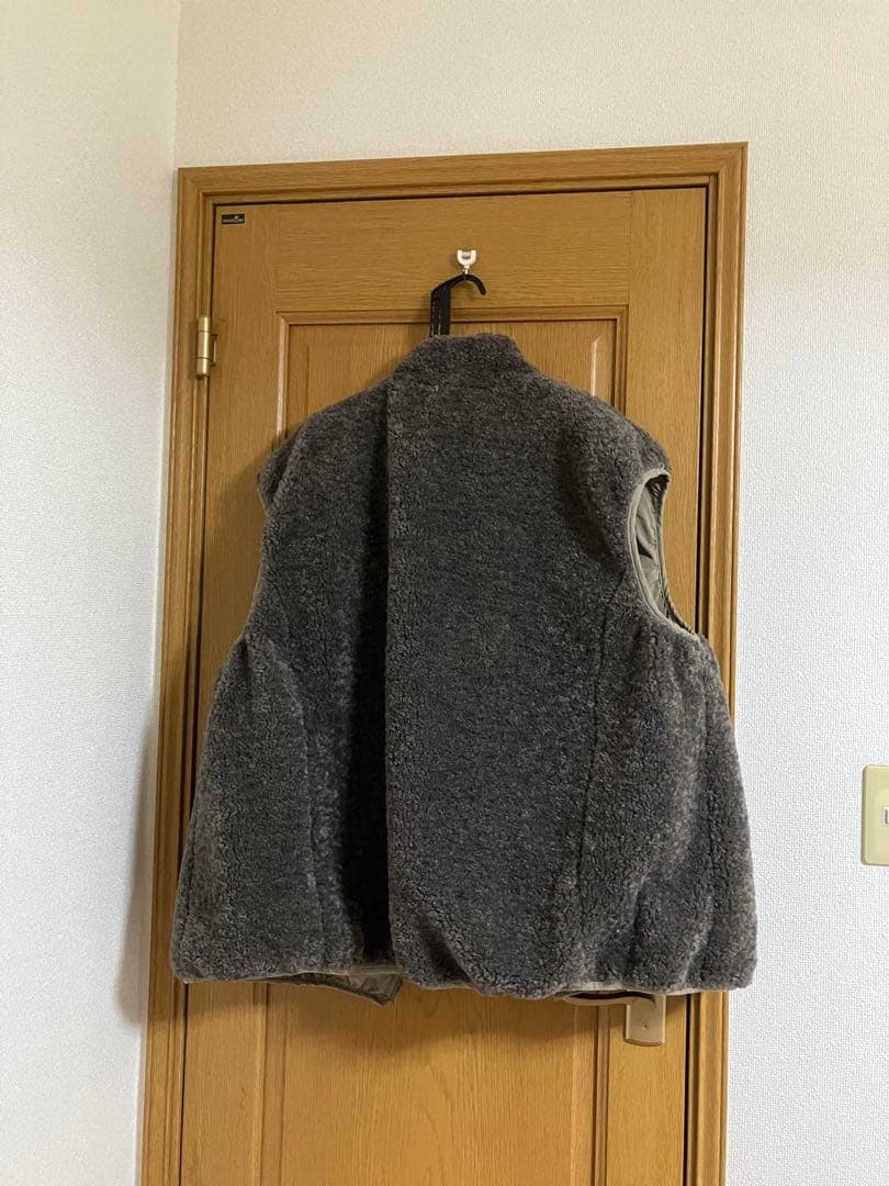 【本日限定値下げ❣️】新品タグ付き！CYNICALの リバーシブルベスト