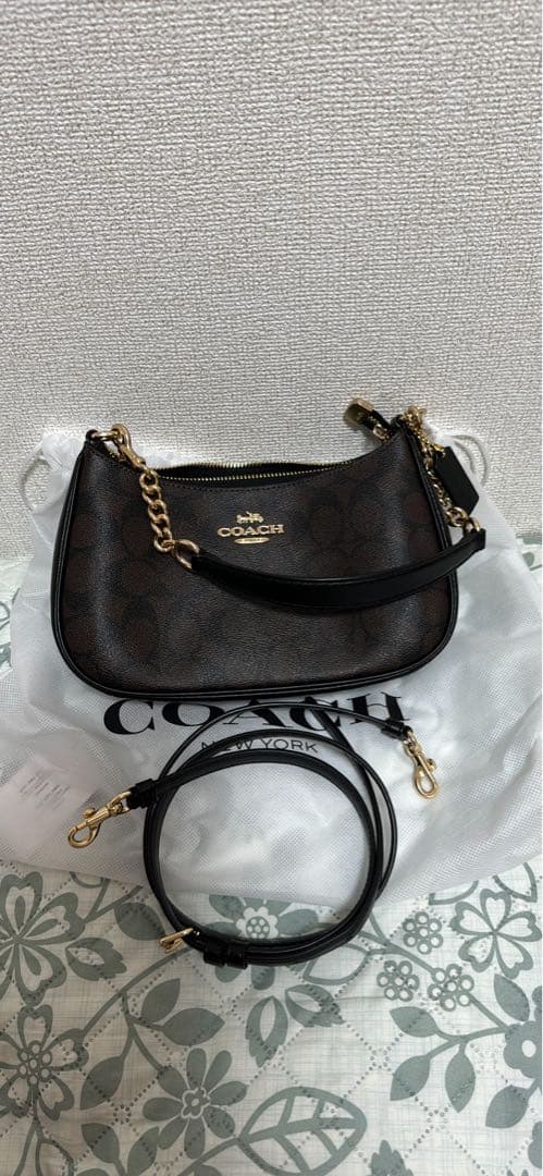 D*a様 COACH ダークブラウン ショルダーバッグ