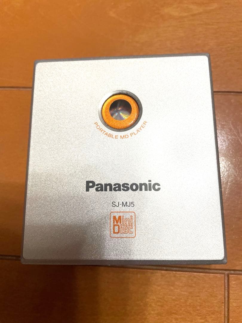 2500円値引！完動•美品新品ガム電池2本付パナソニックポータブルMDプレイヤー
