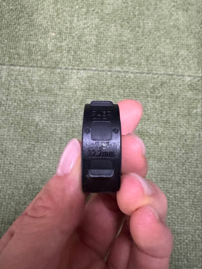 GUPROLOCK クアッドロックiPhone15プロケース マウント ダンパー