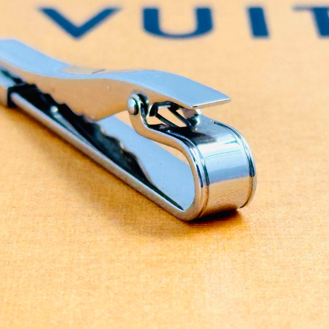 LOUIS　VUITTON　LVロゴ　ネクタイピン　シルバー　M61981