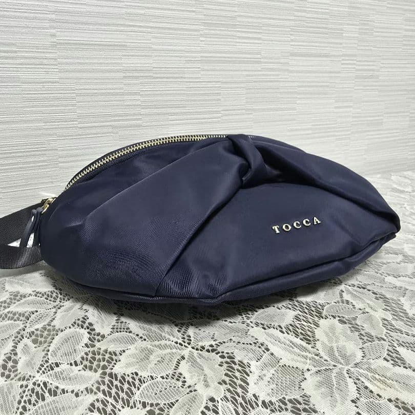 TOCCA RIBBON KNOT BODY BAG ボディ バッグ ネイビー系