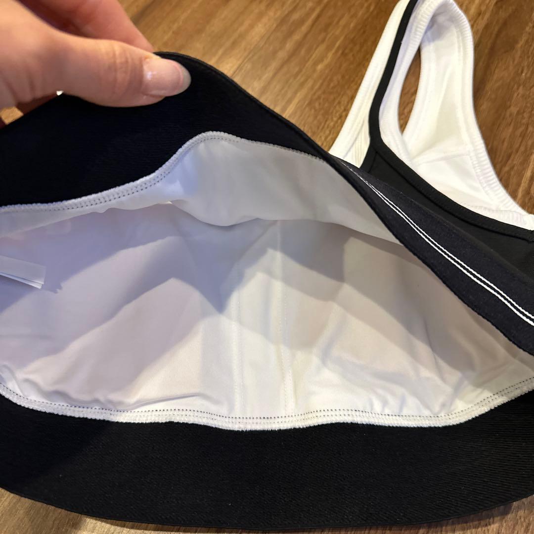 新品　alo ヨガブラ W9818R ブラック/ホワイト M