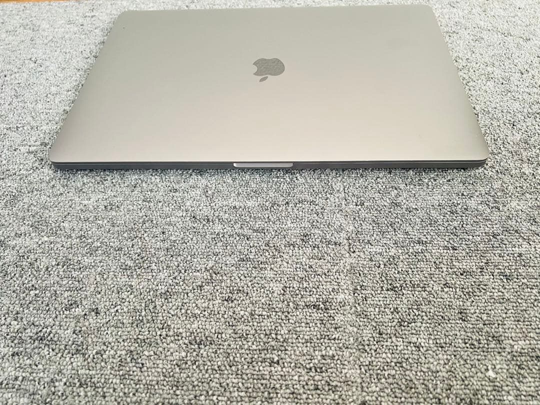 Macbook Pro 2019 16インチ i9-64gb-1TB