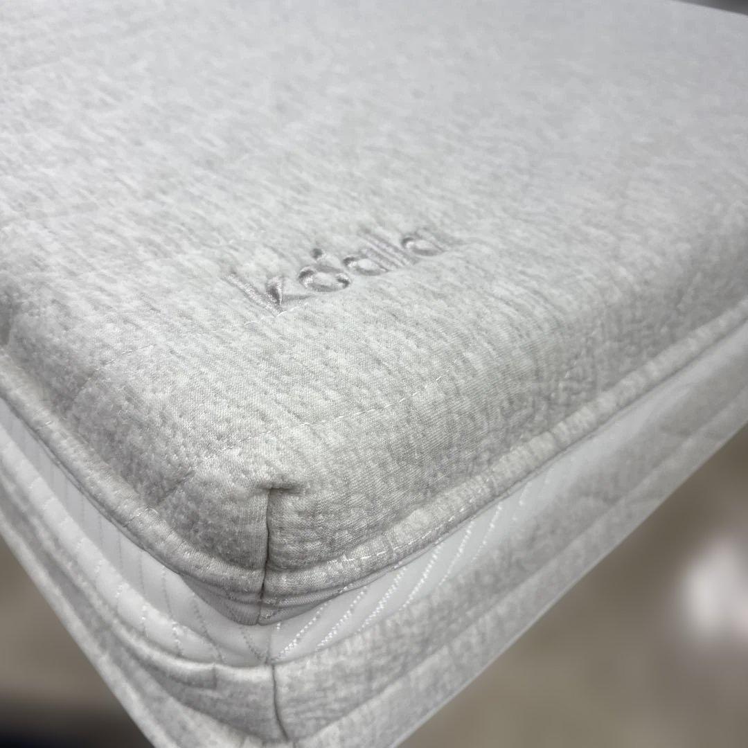 ②✨快適快眠✨OASIS シングル 布団 三つ折り コアラ(R) ✨お買得品！