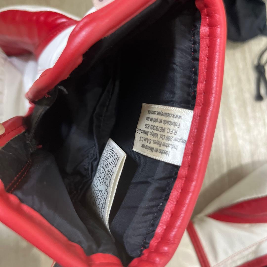 んです。　レイジェス　ボクシンググローブ　8オンス