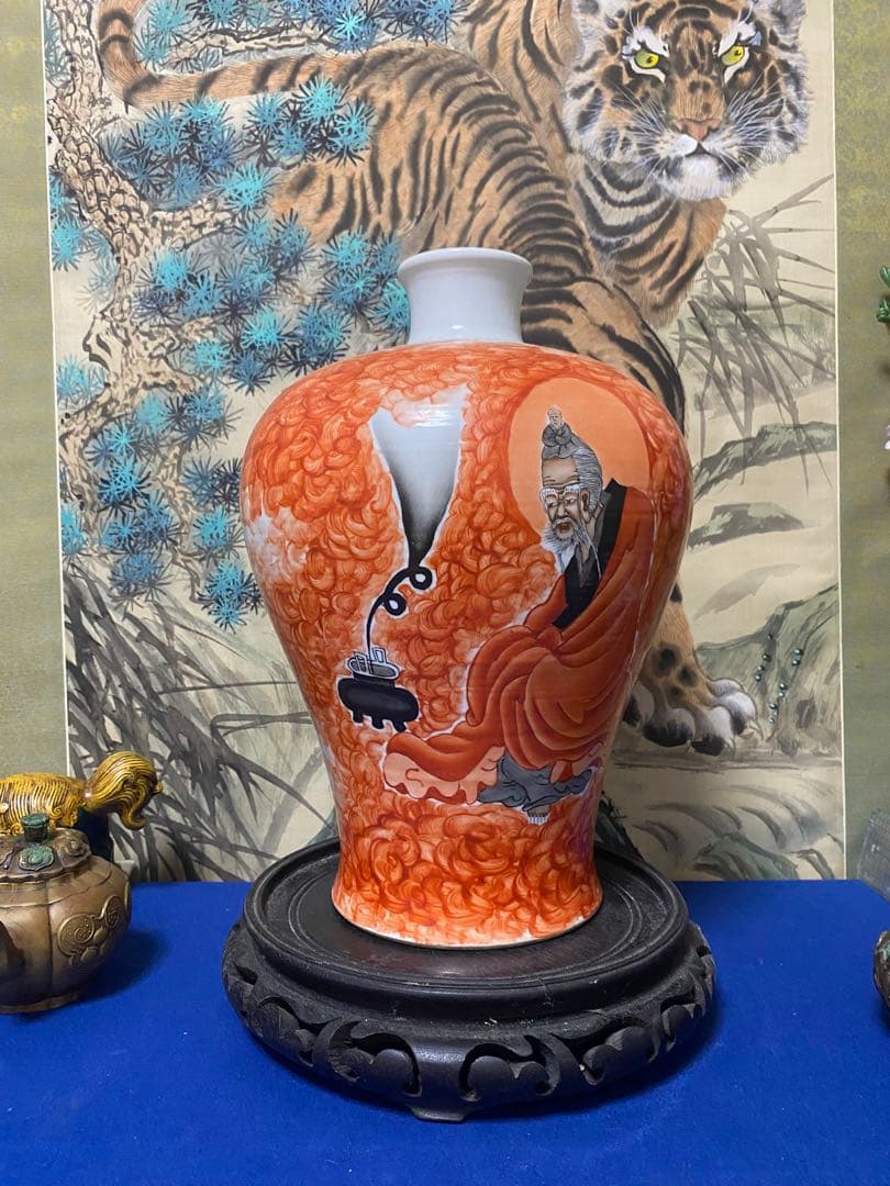 陶器の花瓶 老僧と小僧の絵柄