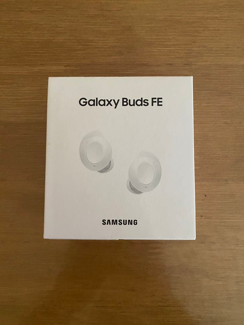Samsung Galaxy Buds FE ホワイト