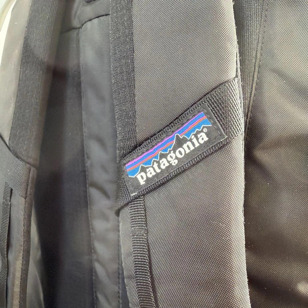 patagonia ブラック リュック　26リットル 通勤通学 PC収納可
