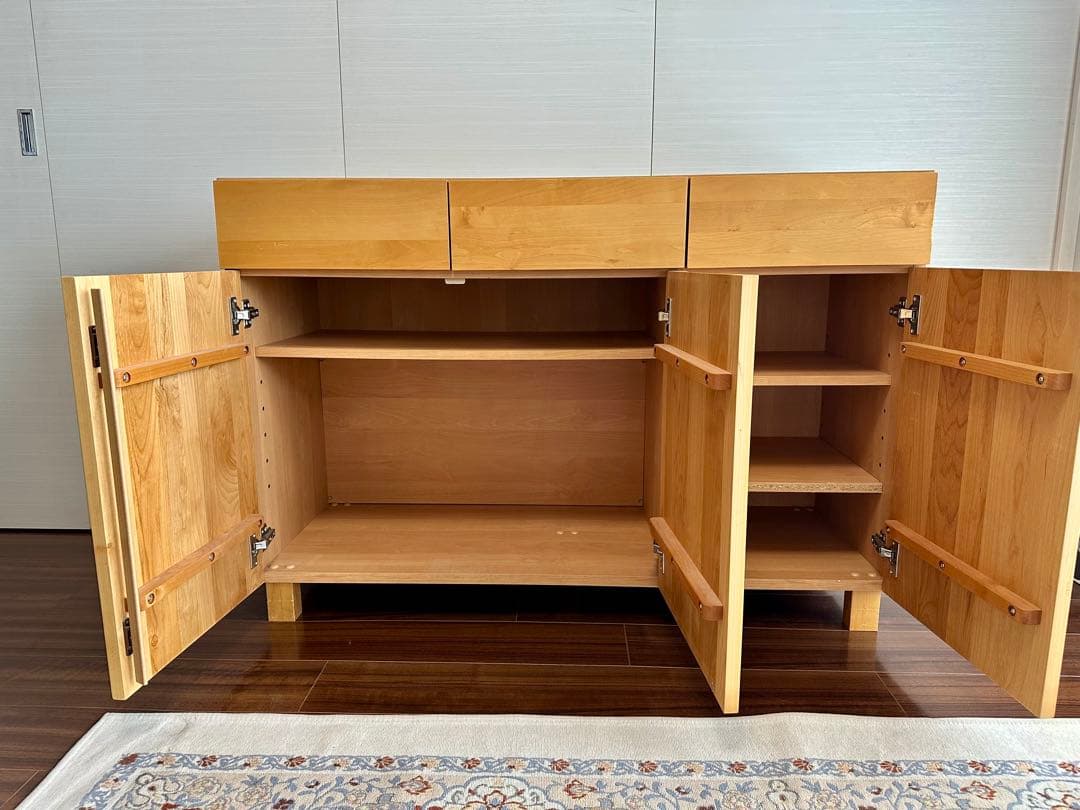 めもる⭐️北欧 木製リビングボード⭐️