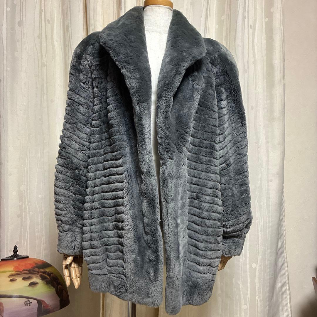 d*3様 ふわっふわつ！　ビーバーの毛皮コート