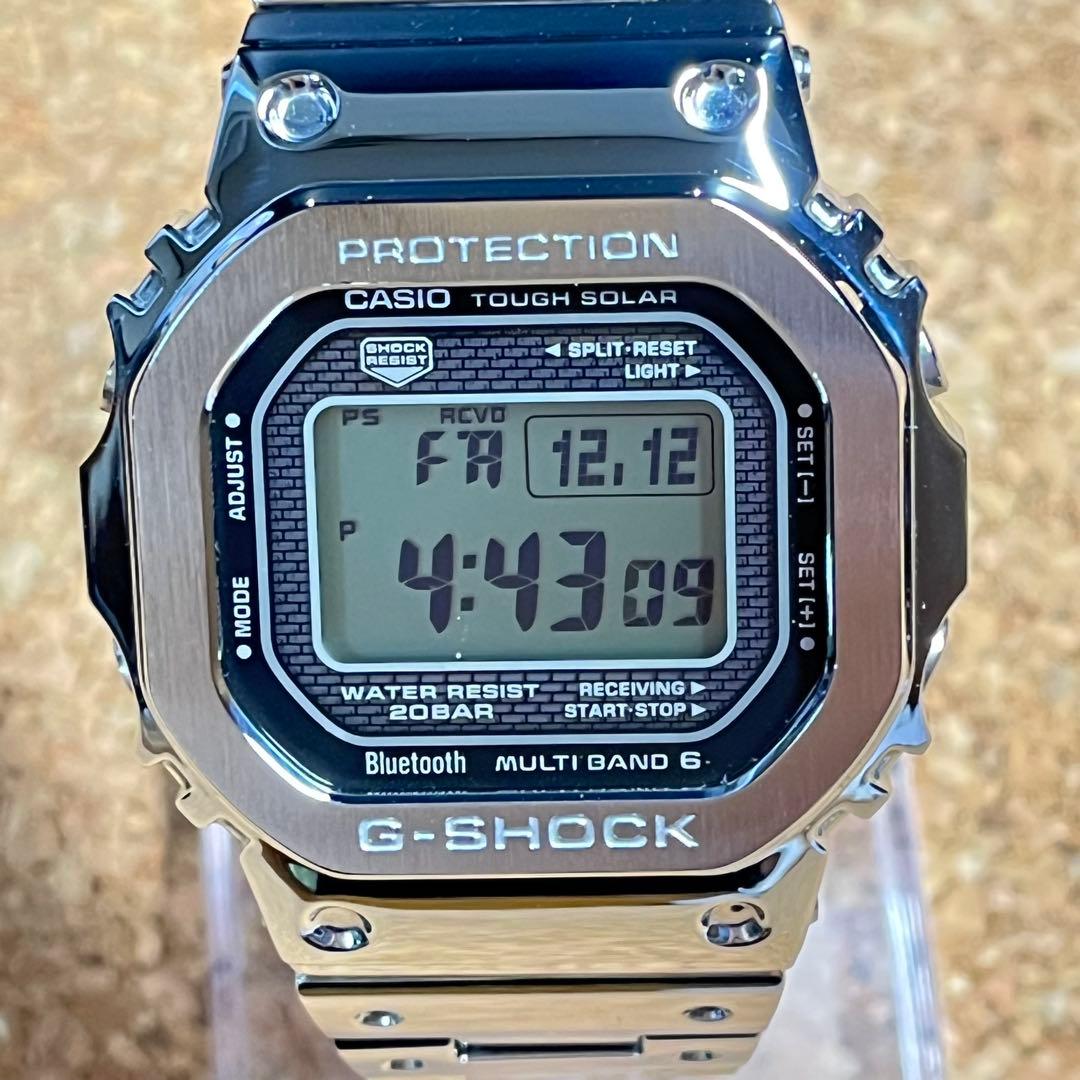 カシオGーSHOCK/GMWーB5000Dー1JFメタリックカバード電波ソーラー