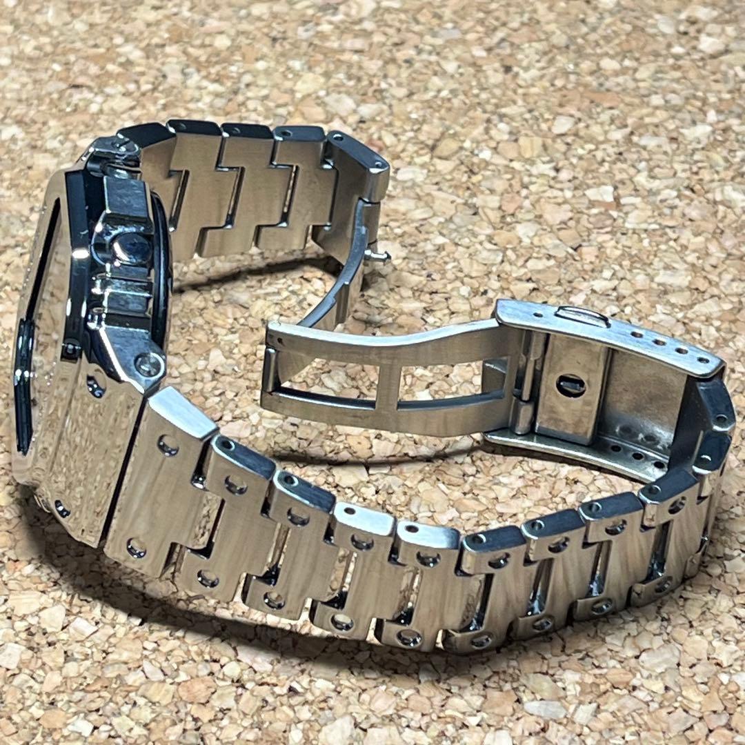 カシオGーSHOCK/GMWーB5000Dー1JFメタリックカバード電波ソーラー