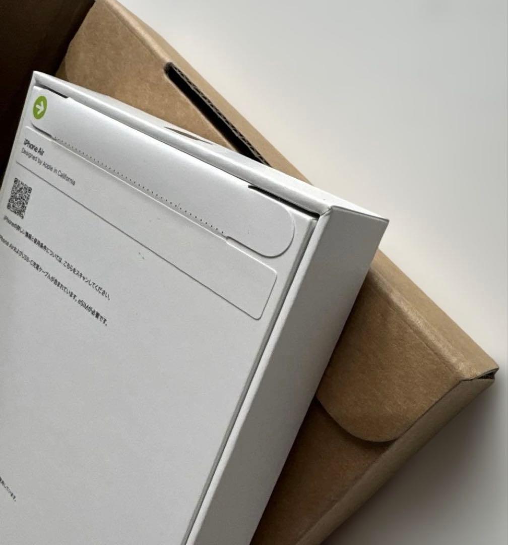 Apple iPhone Air 256GB スペースブラック SIMフリー