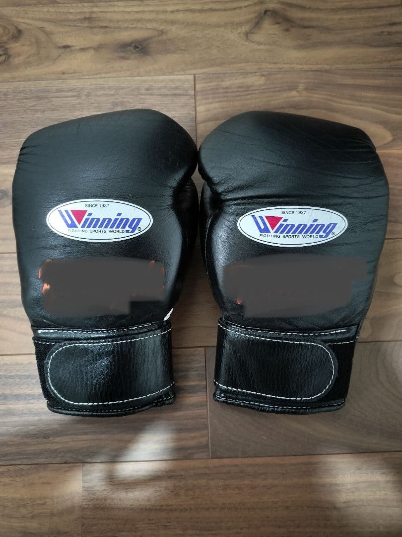 Winning ボクシンググローブ 10oz 黒