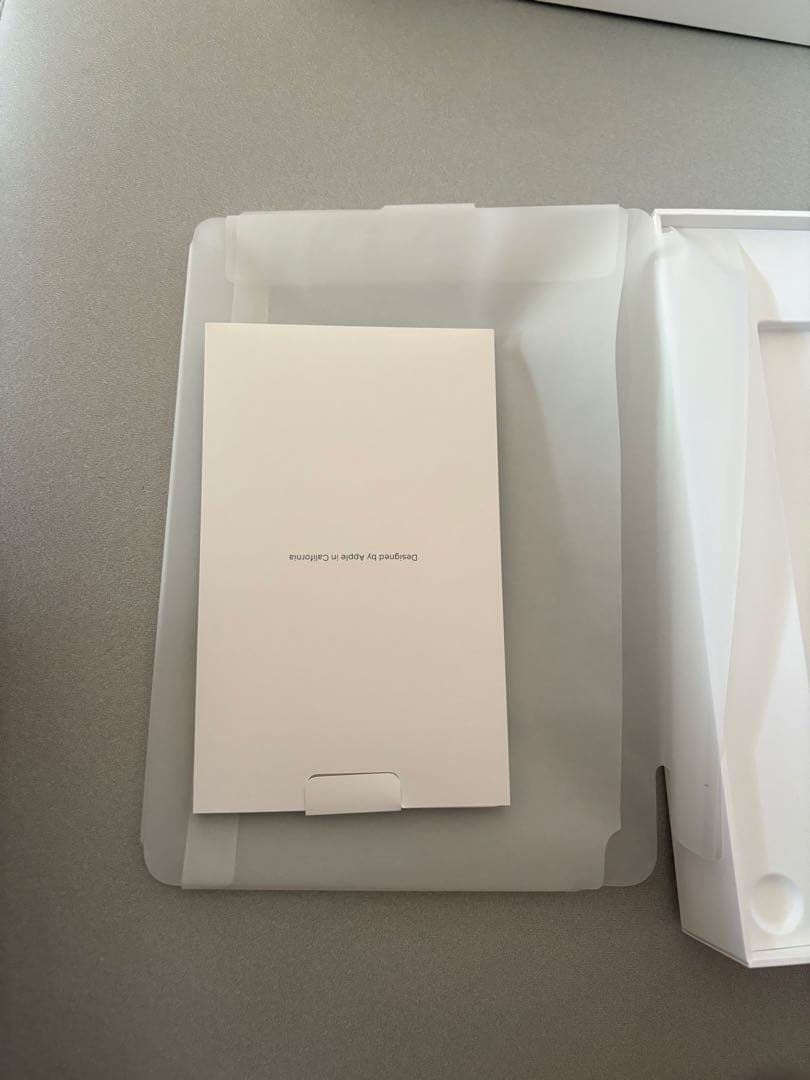 10月で販売終了【極美品】iPad Air 第7世代（M3） 128gb