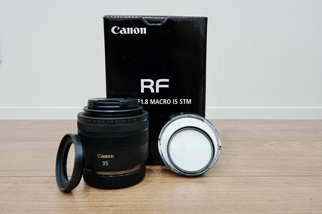 RF35mm F1.8 マクロ IS STM レンズフード・フィルター付き