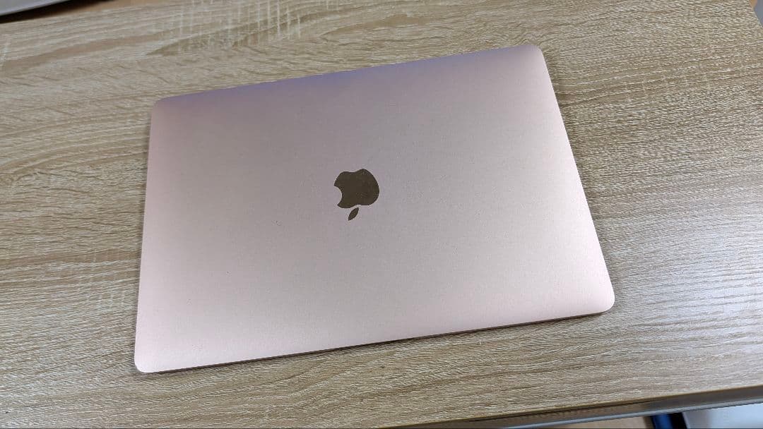 Apple MacBook Air 13.3インチ A1932