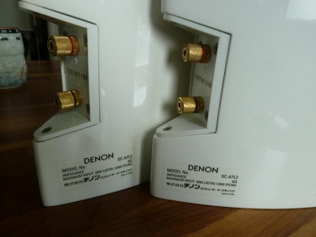 新品同様　Denon スピーカー (2台) ホワイト SC-A7L2