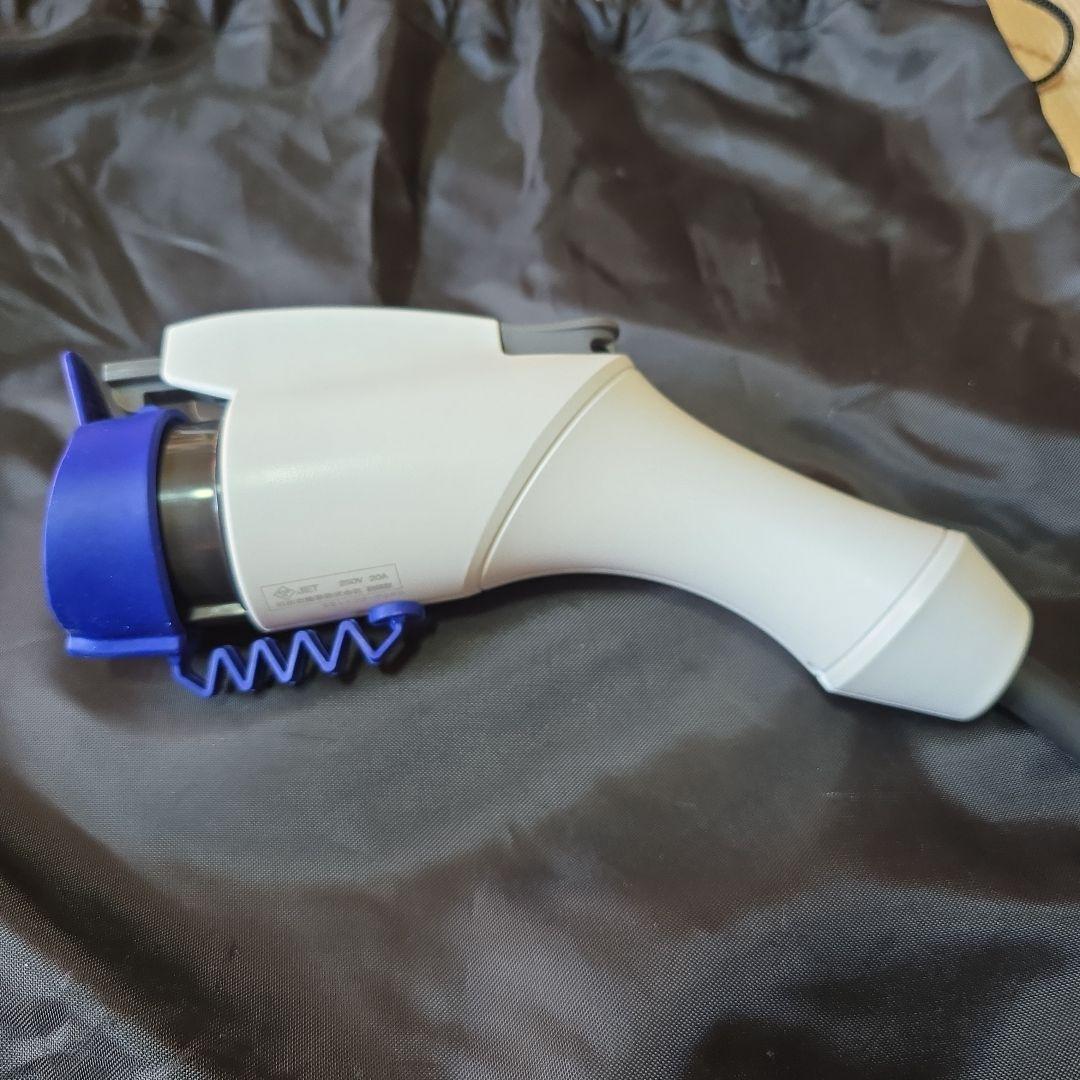 ジ*ン様 NISSAN EV充電ケーブル 収納バッグ付き7.５m 2025年式新