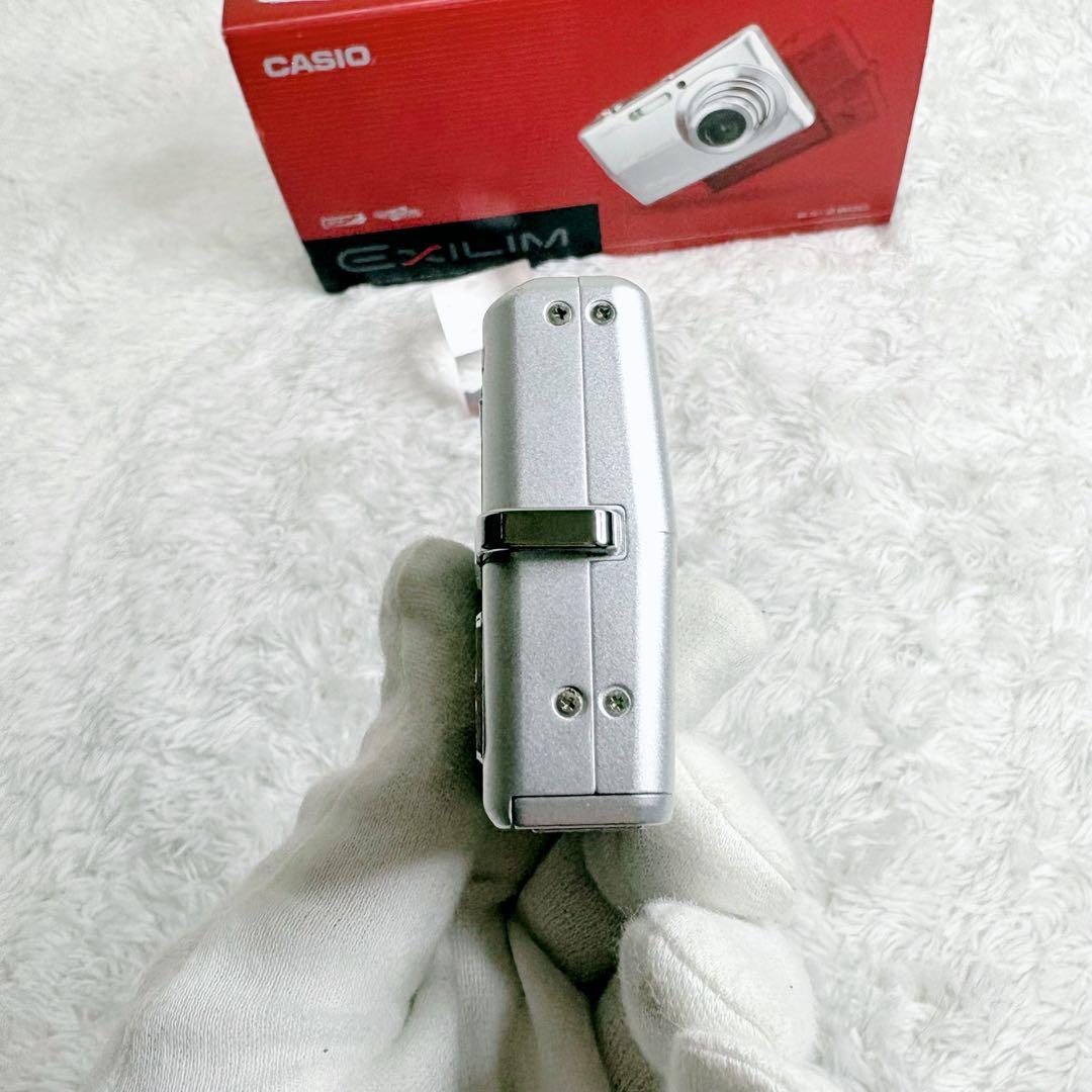 CASIO EXILIM EX-Z600 コンデジ 600万画素 動作品