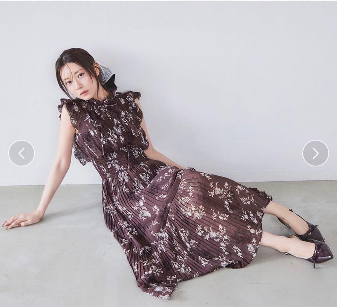 snidel♡スナイデル♡プリント プリーツ シャーリング ワンピース サイズ0