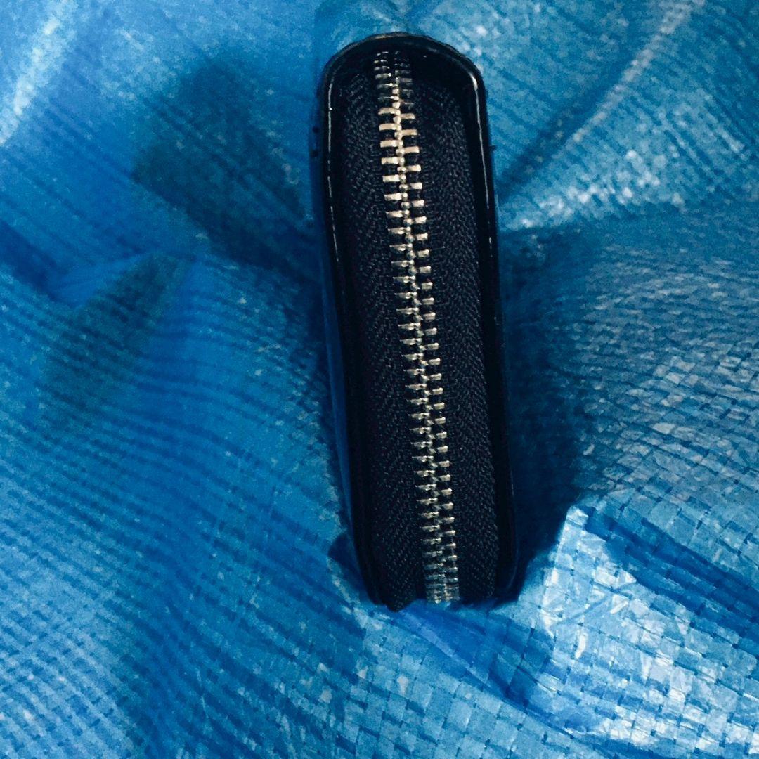 CUNE エナメル ブラック 長財布