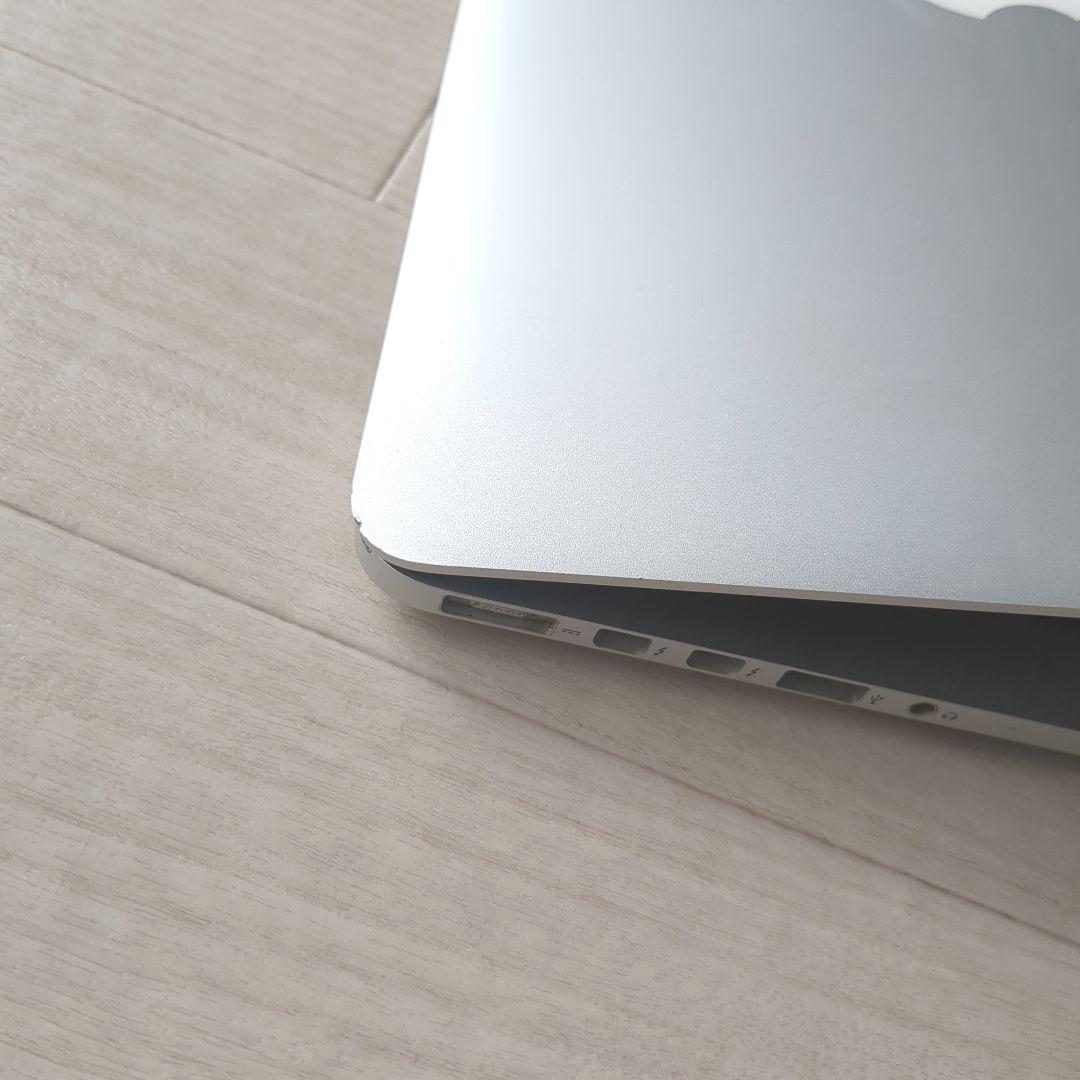 Apple MacBook Pro 13インチ（Early 2015）