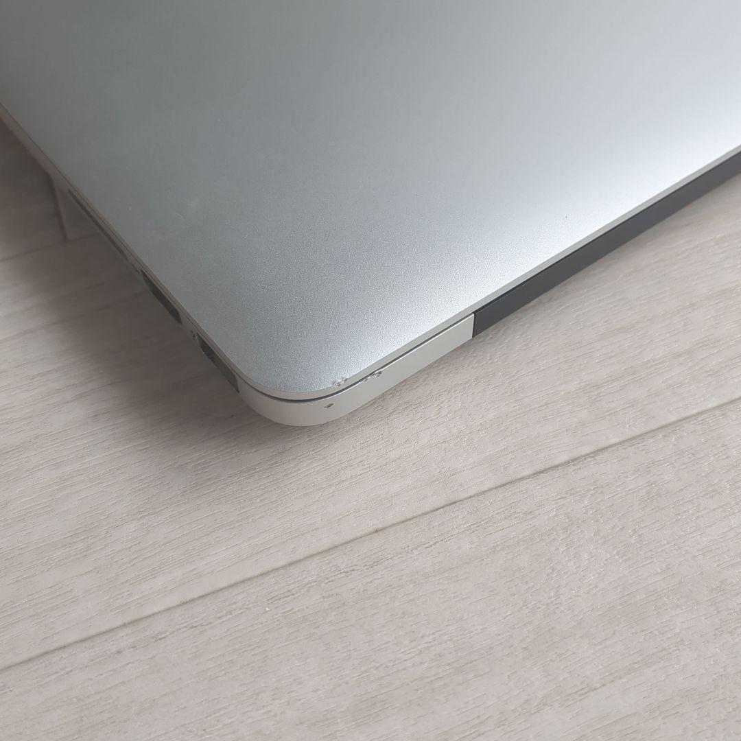 Apple MacBook Pro 13インチ（Early 2015）