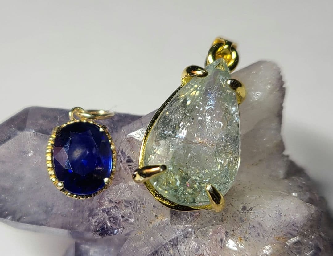 ニケ☆★スリランカ産ブルーサファイア、トルマリン★ペンダントトップオーダー
