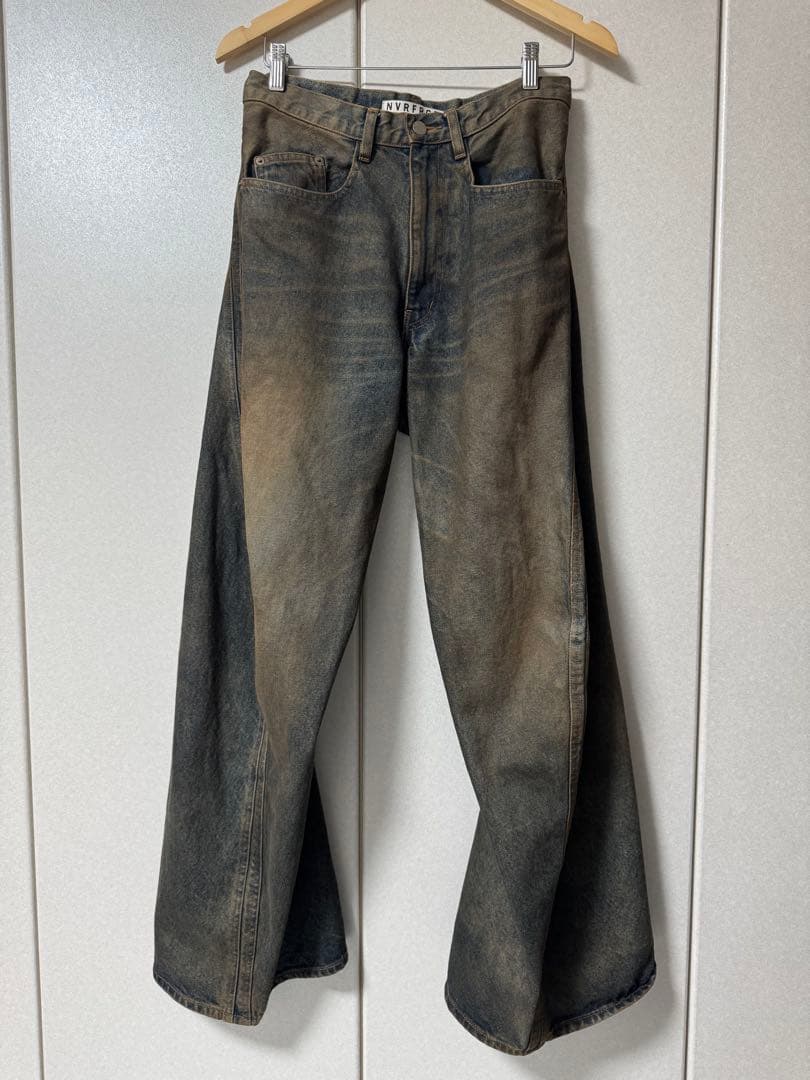 パンツ nvrfrgt 3D Twisted Wide Leg Jeans