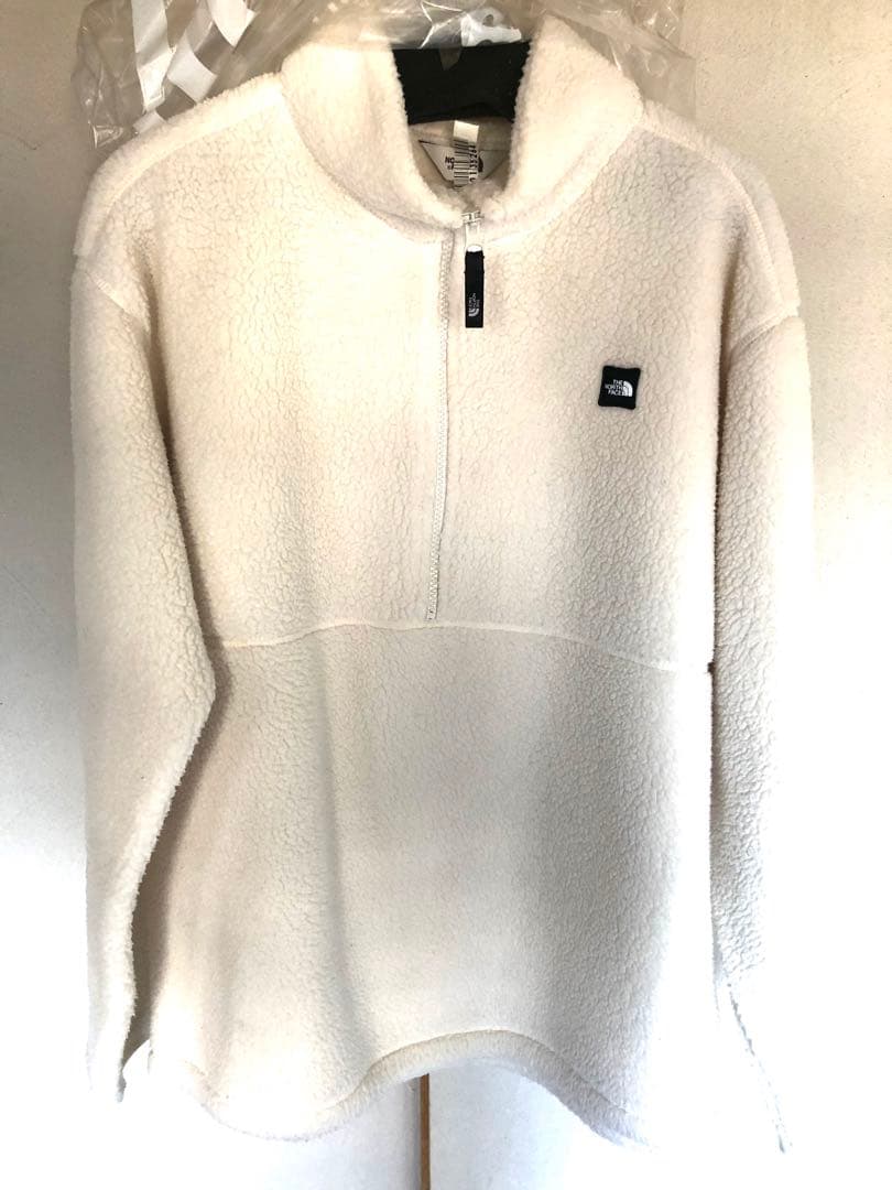 目玉商品!高騰した超人気商品　 ノースフェイス ユニセックスなので男女兼用L