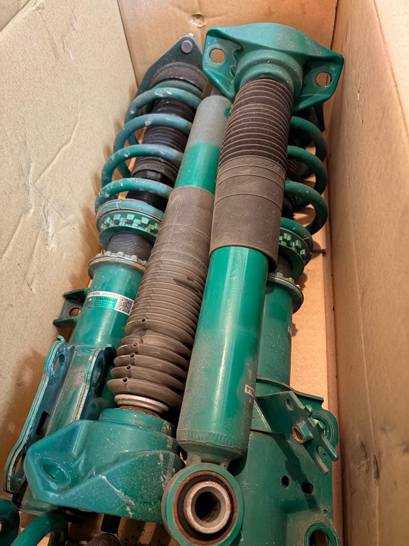 gowas 様　　TEIN サスペンションキット 調整可能 グリーン