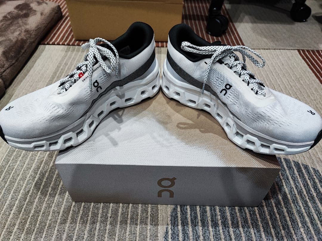On クラウドモンスター2 ホワイト 25.5cm 幅広め ランニングシューズ