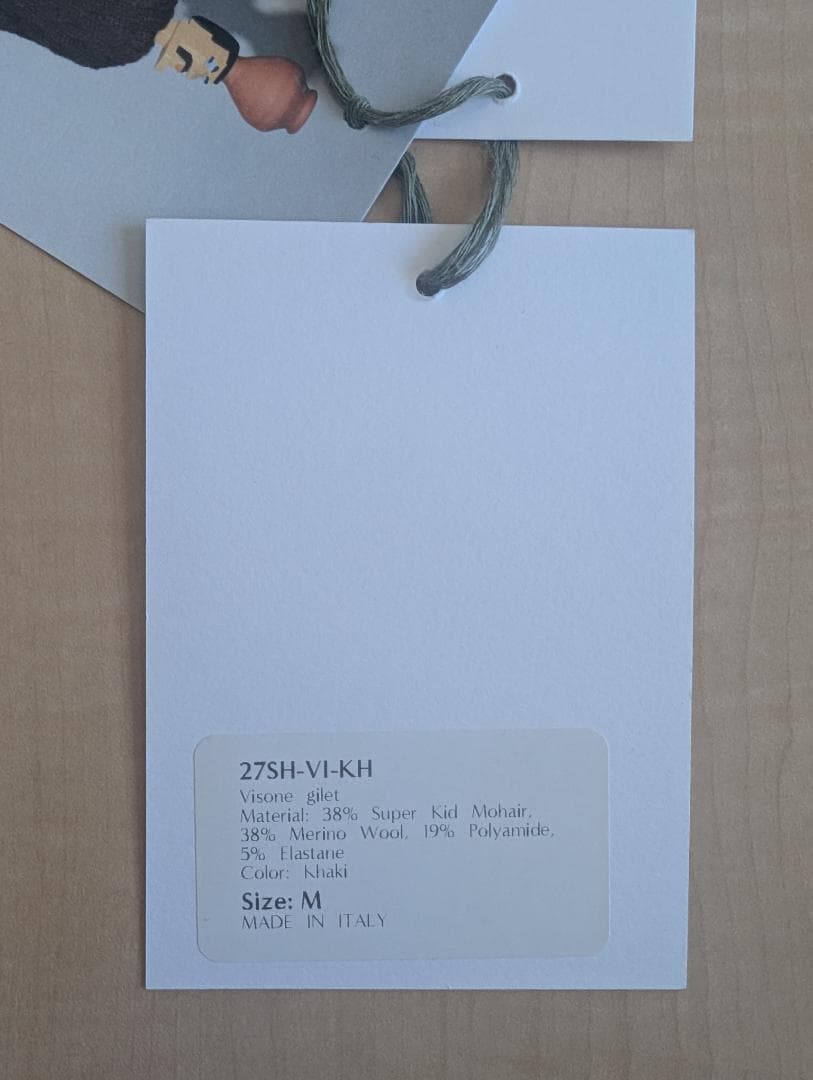 【arib】最終値下げ出品25日まで新品美品 Cristaseya ベスト