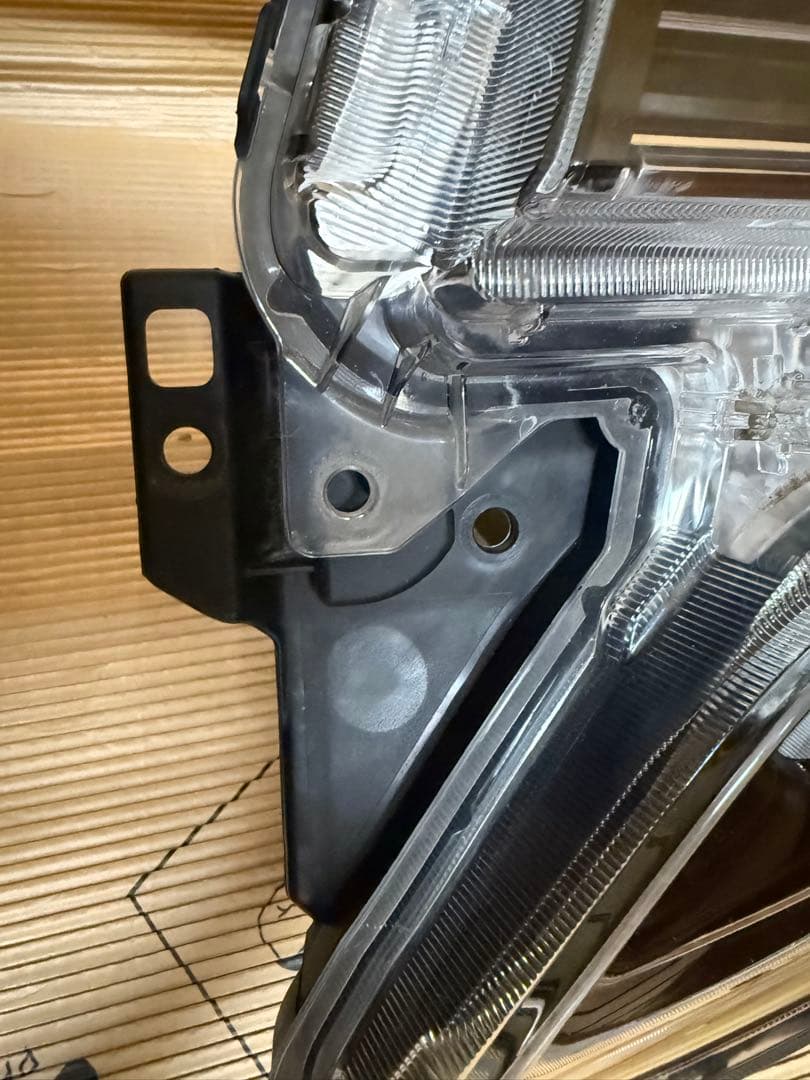 ワゴンR LEDヘッドライト　左