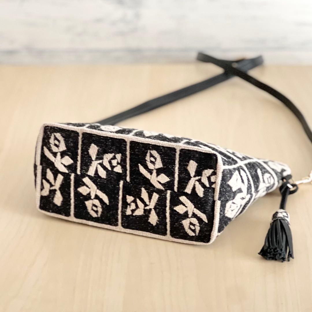 ミナペルホネン Lulu beigeショルダーバッグMB508-311