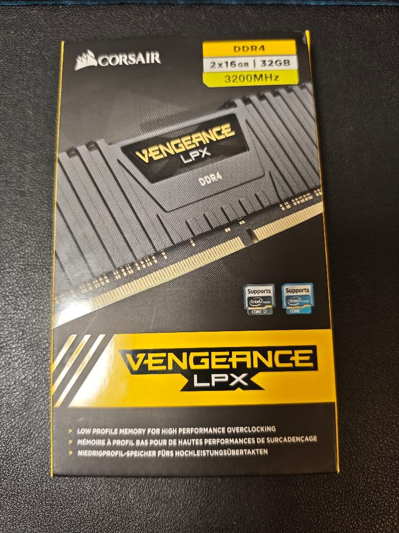 開封のみCorsair DDR4-3200 16GB (8GB×2枚)