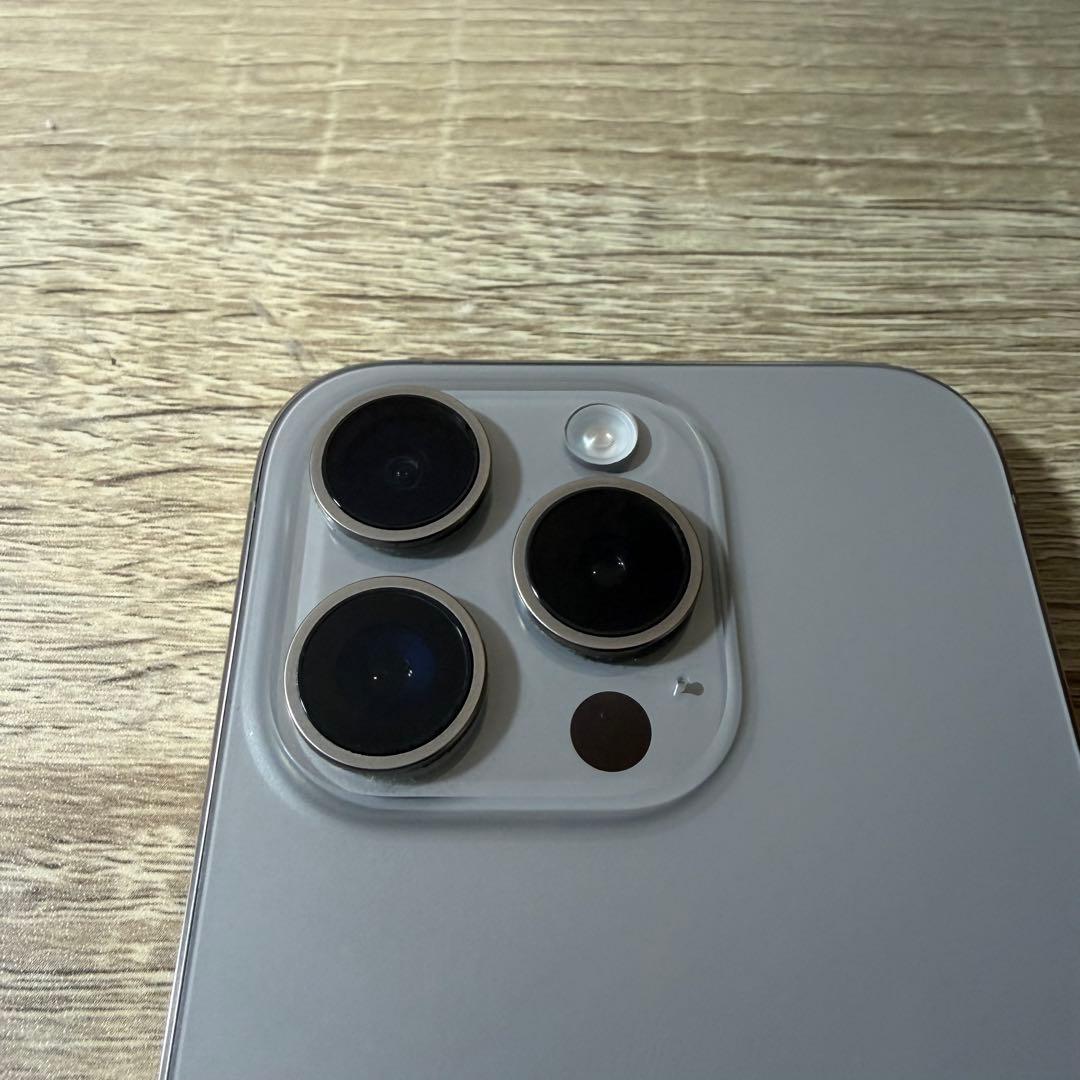 【週末価格】iPhone15Pro ナチュラルチタニウム 256GB