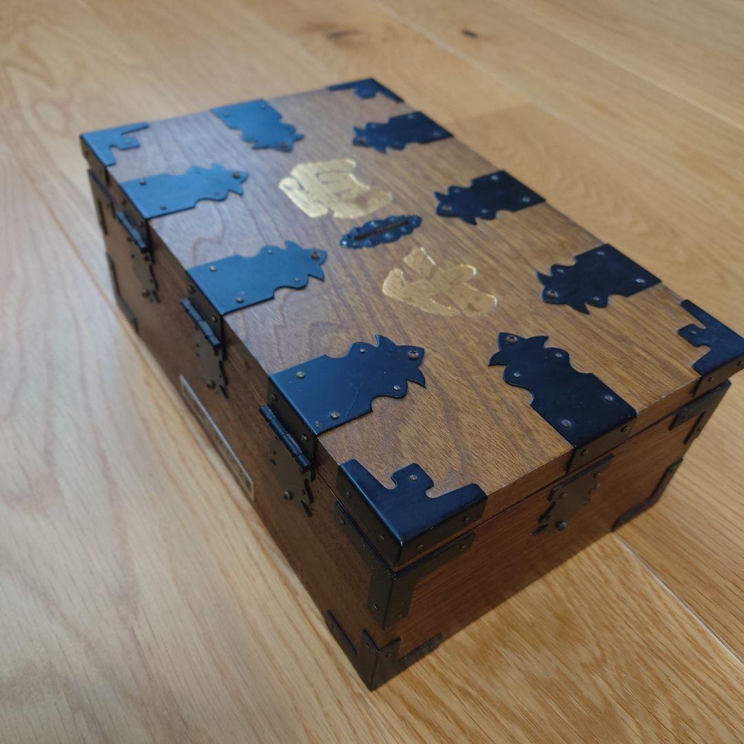 【アンティーク】千両箱型貯金箱？(錠前カギ付き)