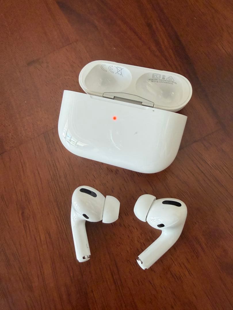 新品未使用⭐︎AirPods Pro 充電ケース付き 第1世代