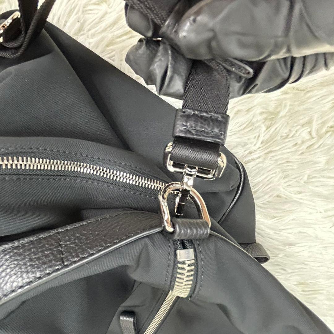 ほぼ新品GIORGIO ARMANI ボストンバッグ ブラック