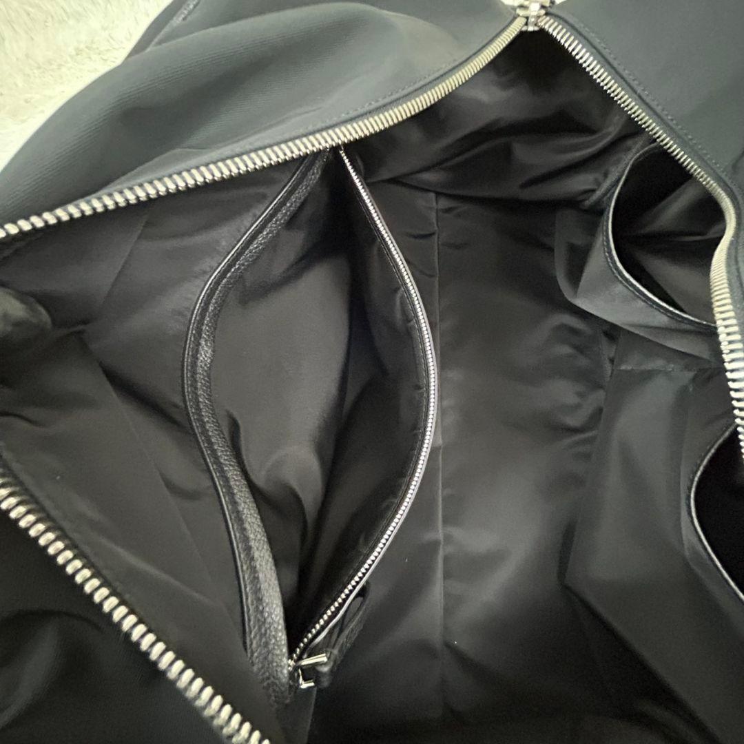 ほぼ新品GIORGIO ARMANI ボストンバッグ ブラック