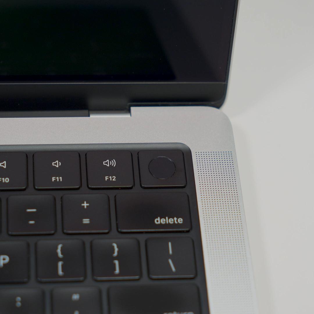 M2 Max MacBook Pro 14インチ 64GB 1TB USキー