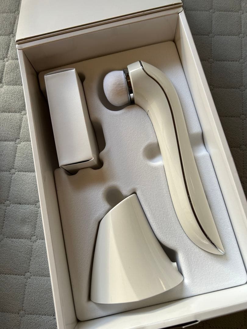 【新品】ReFa CLEAR 3D音波洗顔ブラシ　RF-CL2123B