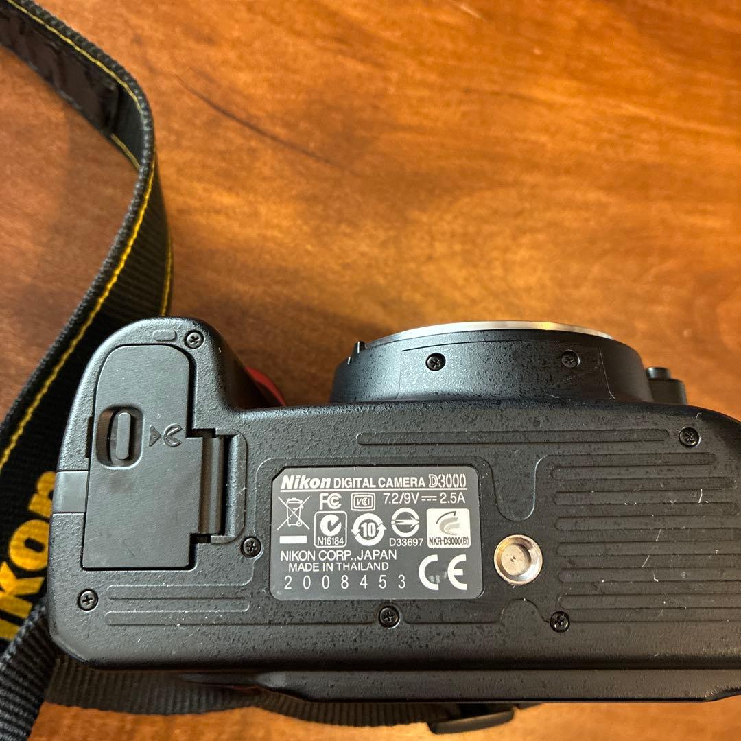 Nikonニコン　D3000 一眼レフカメラ