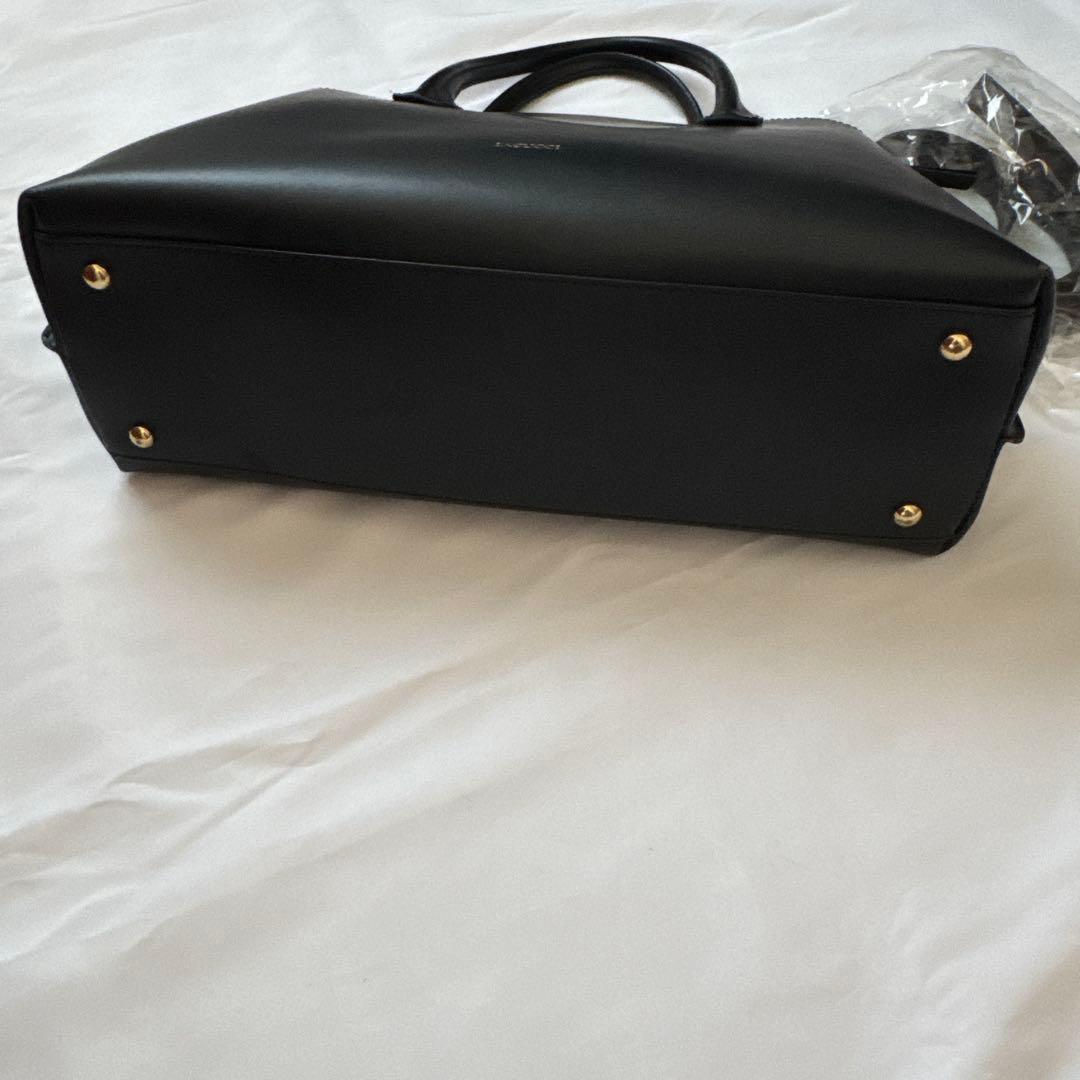 IACUCCI イアクッチ　ハンドバッグ