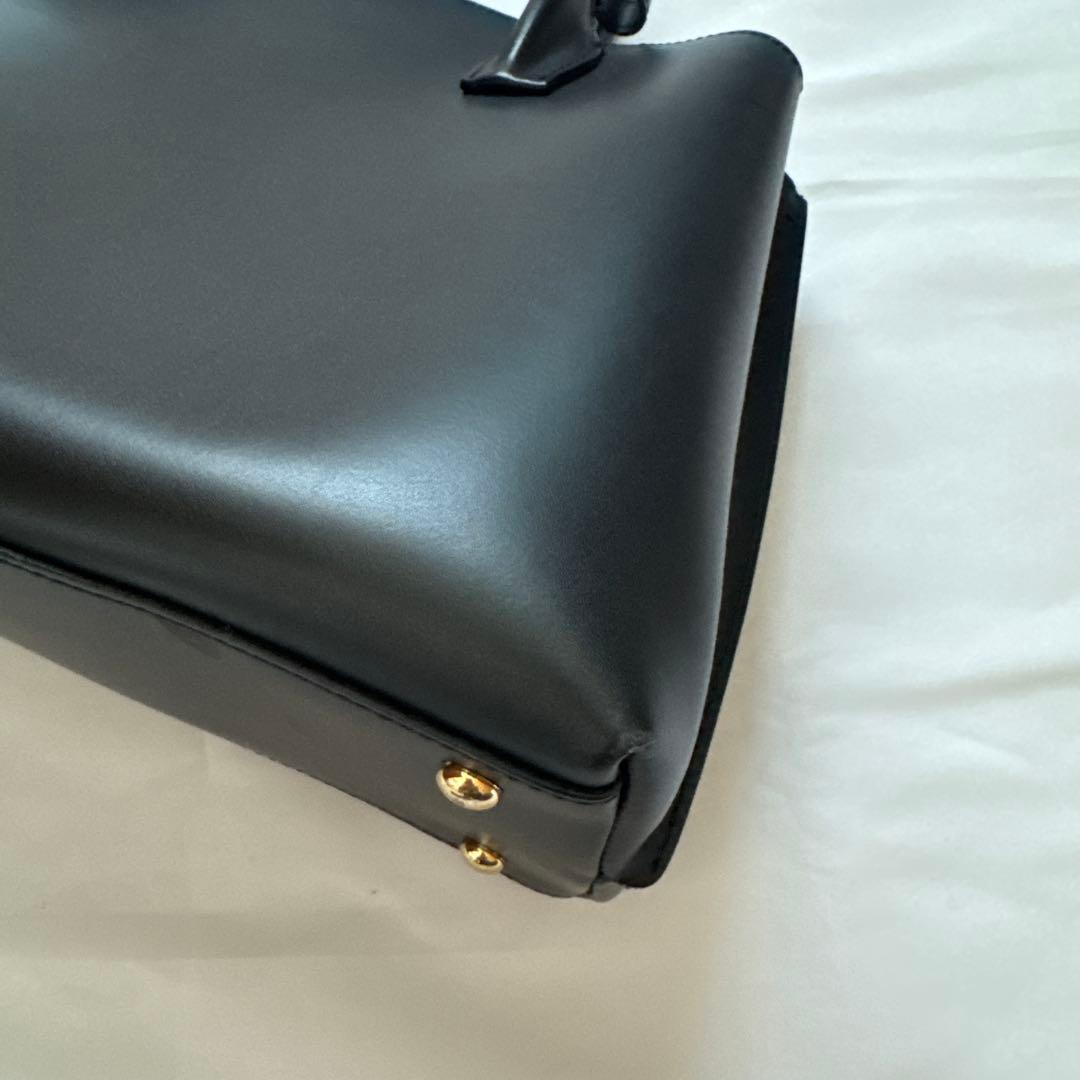 IACUCCI イアクッチ　ハンドバッグ