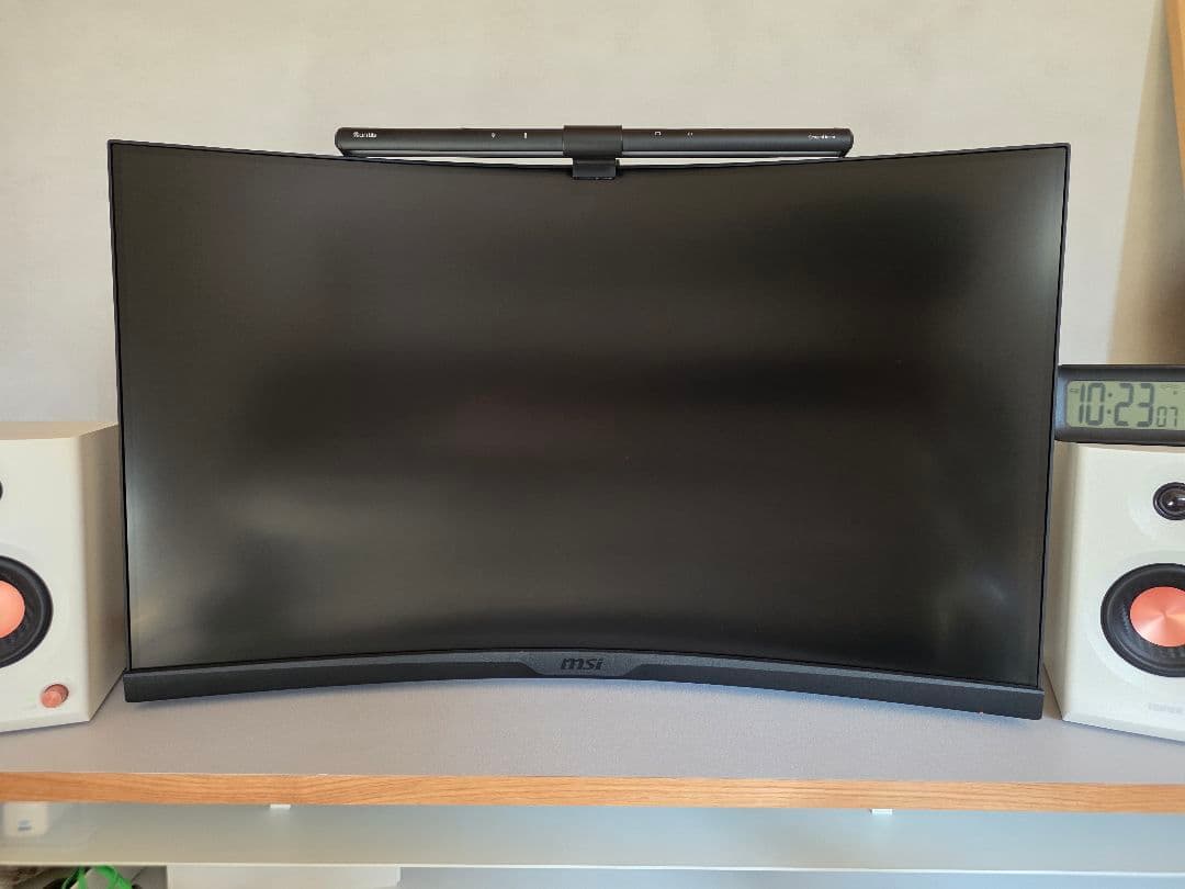 MSI 湾曲ゲーミングモニター　MAG 325CQRF-QD　32インチ